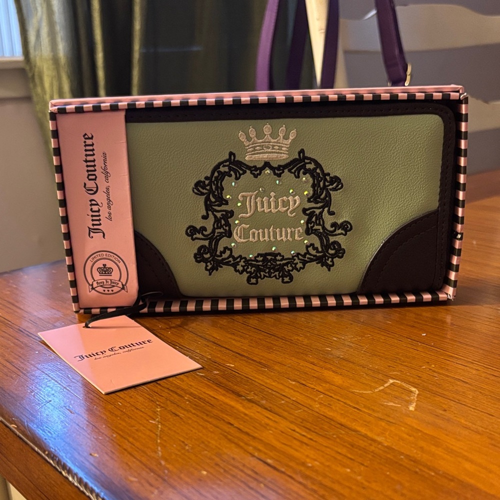 Juicy Couture Sage Green Heritage Wallet NIB
